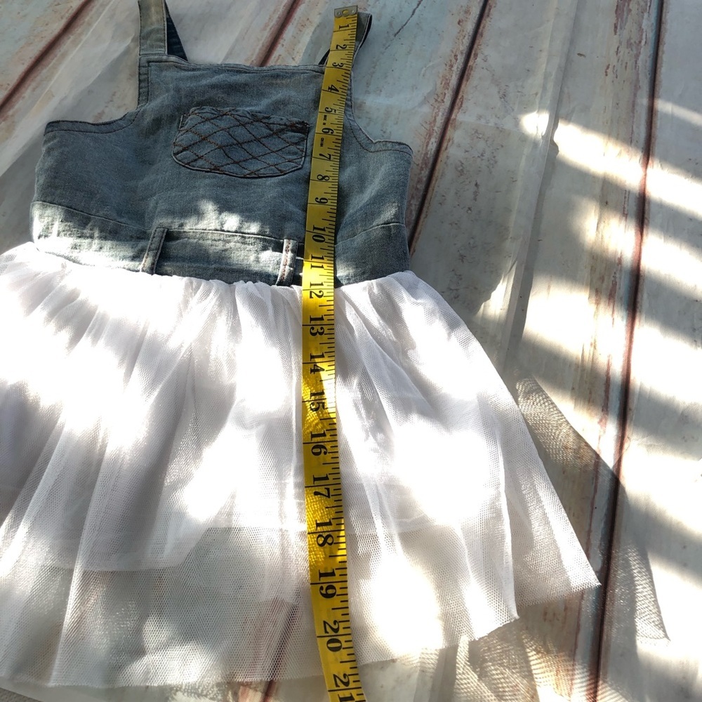 Girls dress - Picture 3 of 7